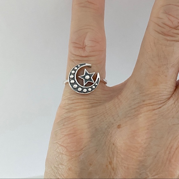 Sterling Silver Crescent Moon and Star Ring with Dots, Celestial Rings, Sky Ring - Picture 6 of 12